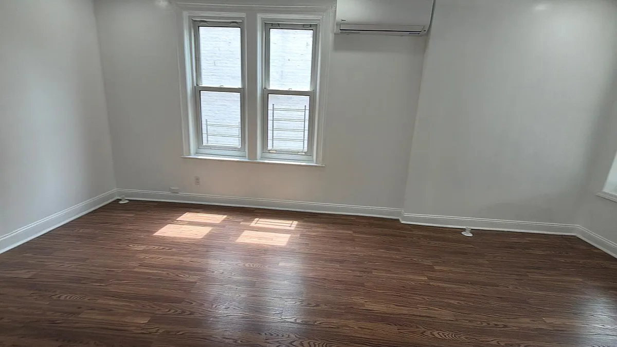 Building Photo - 1340 Rosedale Ave #1