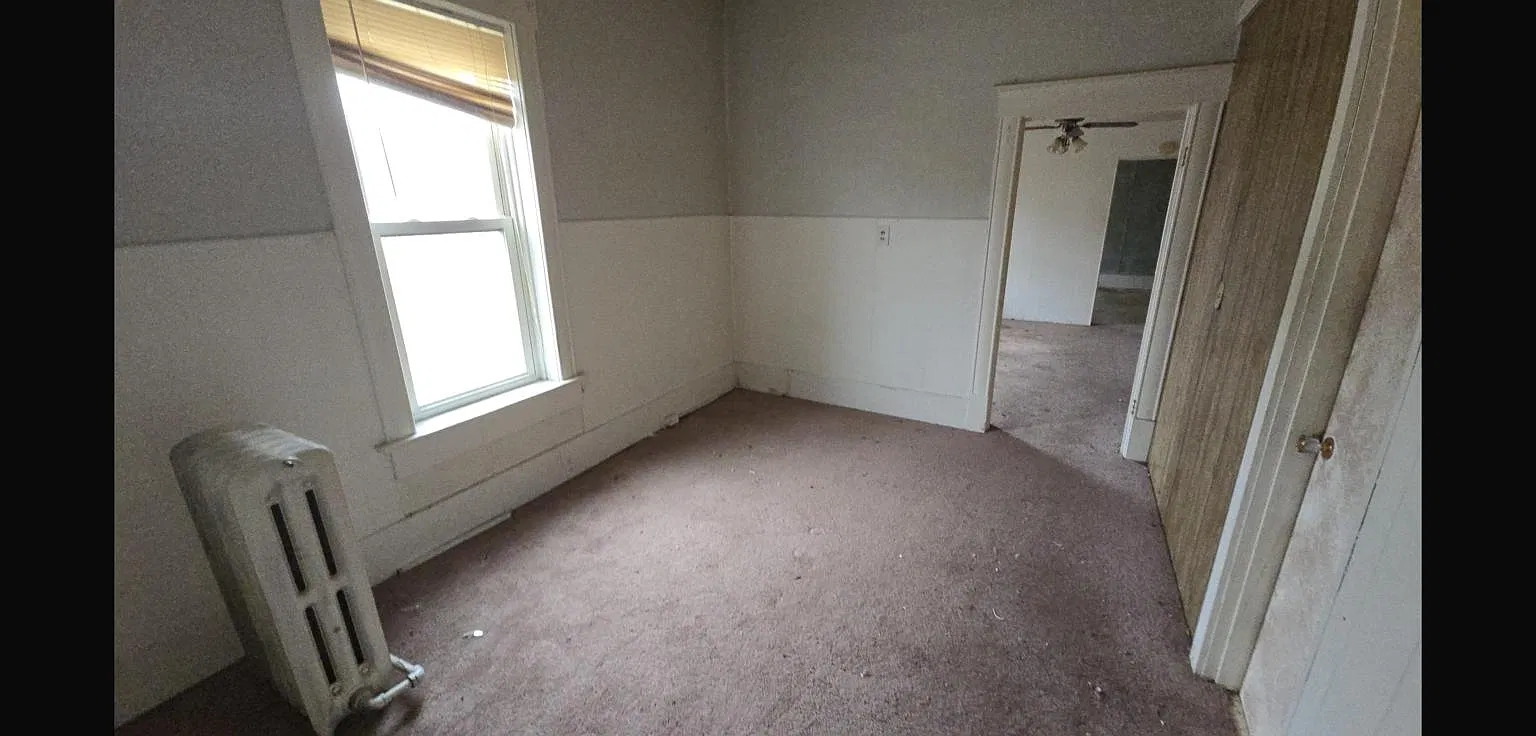2 bed, $750 — Photo 3