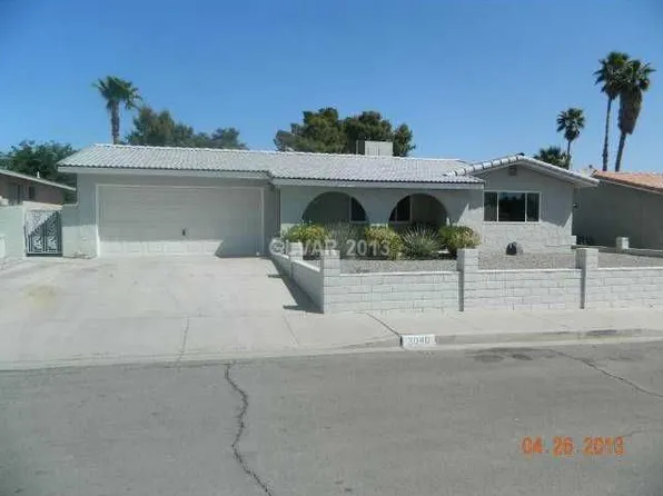 3040 Liberty Cir S, Las Vegas, NV 89121