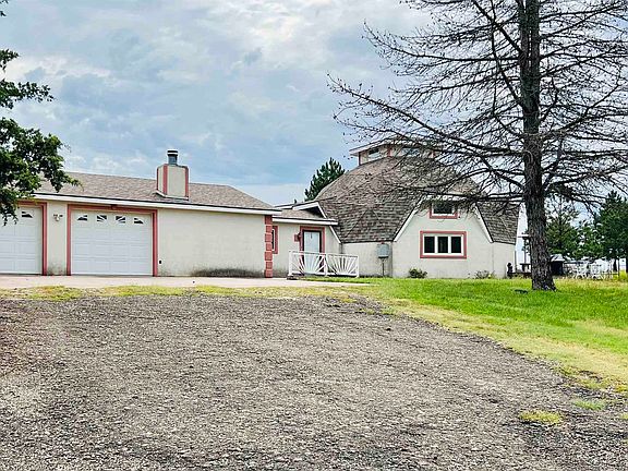 2nd image of 19 Echo Ln