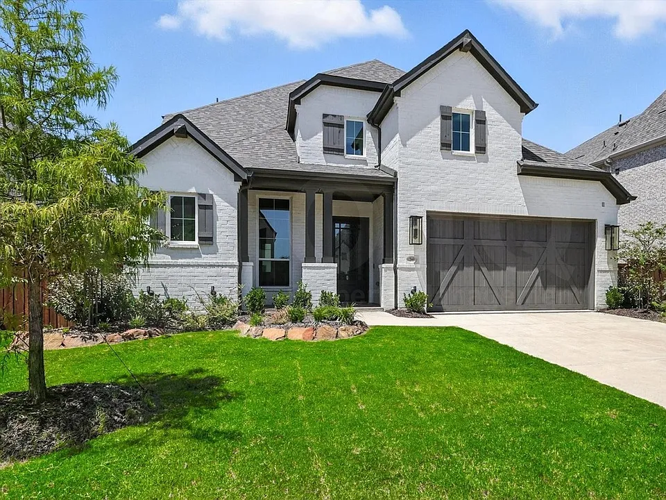 2660 Starwood Dr