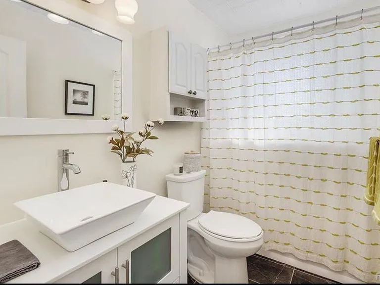 1723 E Forteen Mile Rd #D — Photo 2