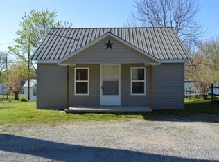 560 Oak St S, Baxter, TN 38544