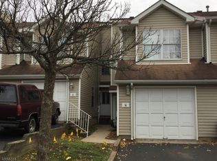 10 De Palma Ct, Somerset, NJ 08873