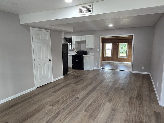 2nd image of 2133 Hugh Edwards Dr