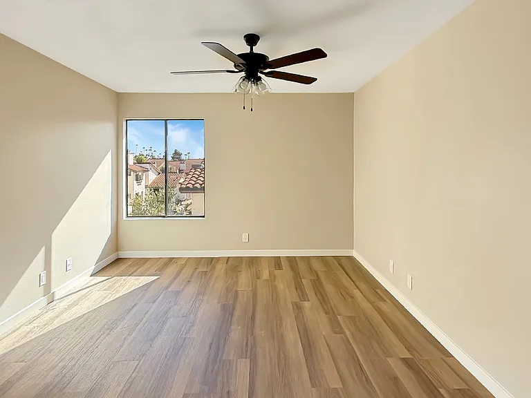 2425 Cranston Dr #212 — Photo 8