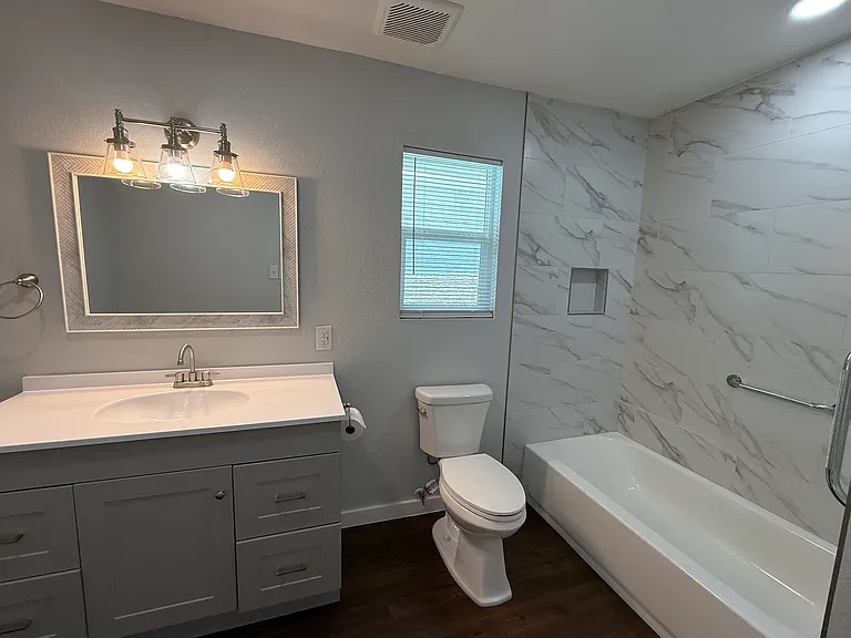 5800 Locke Ave #3 — Photo 8
