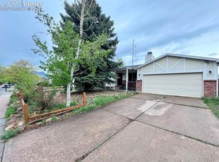 2018 Whitehorn Dr N, Colorado Springs, CO 80920