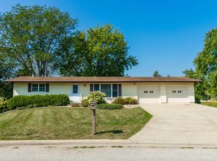 206 Thelma St, Hudson, IA 50643