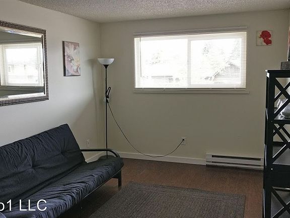 4th image of 10506 Bridgeport Way SW APT 10