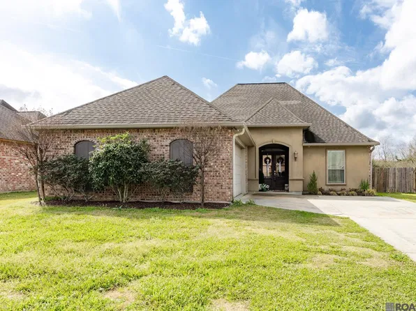 31019 Lake Spring Dr, Walker, LA 70785