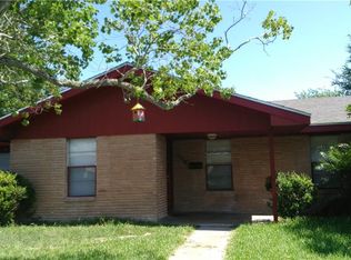 1216 Daniel Moore St, Portland, TX 78374