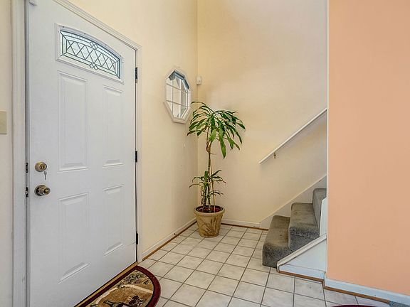 4th image of 6780 Dogwood Point Ln