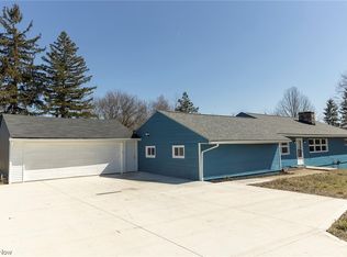 5965 Sunset Dr, Bedford Heights, OH