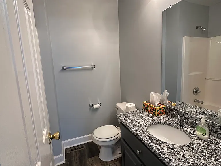138 Cambridge Dr #C2 — Photo 9