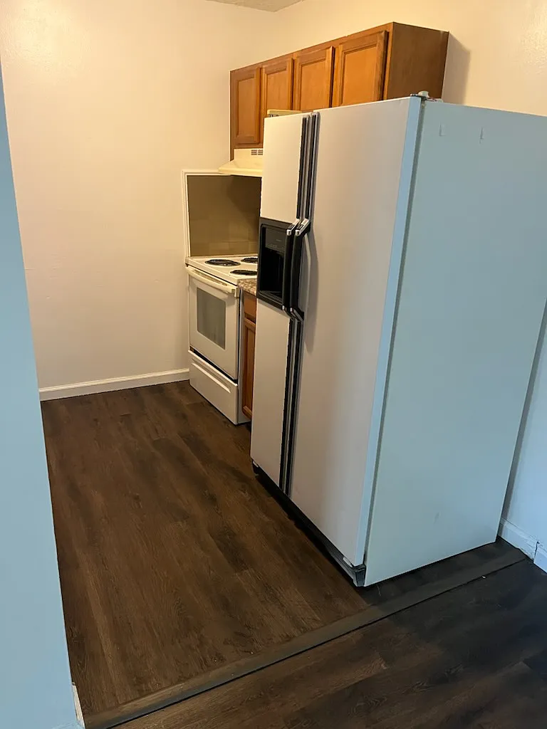 2 bed, 1.5 bath, $850 — Photo 1