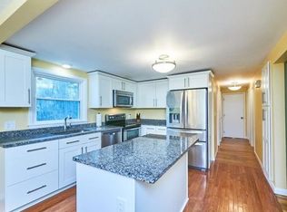 75 High Ledge Ave, Wellesley, MA 02482