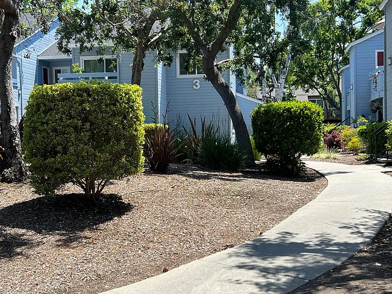 Windemere Apartments — Photo 18