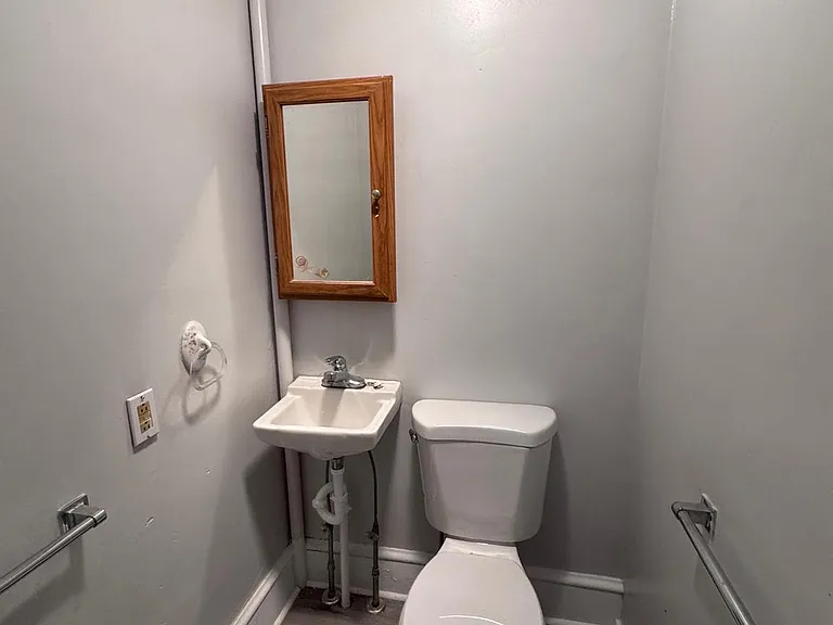 1710 Perkiomen Ave — Photo 4
