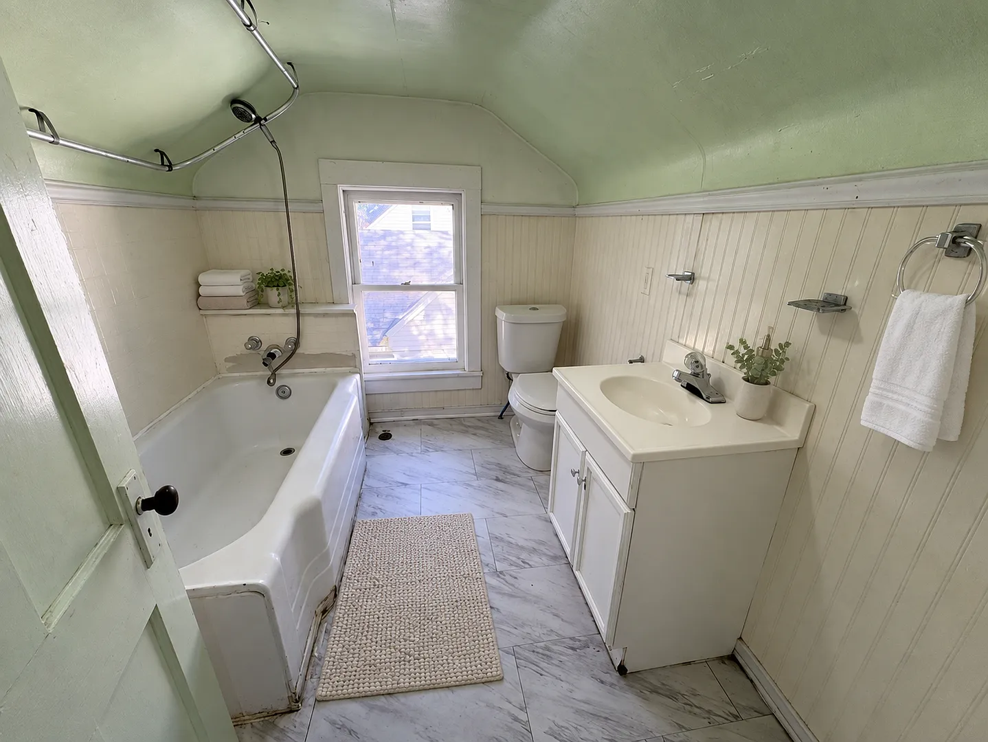 3-Bedroom Akron Home with a Covered Front Porch | Pets Welcome — Photo 4