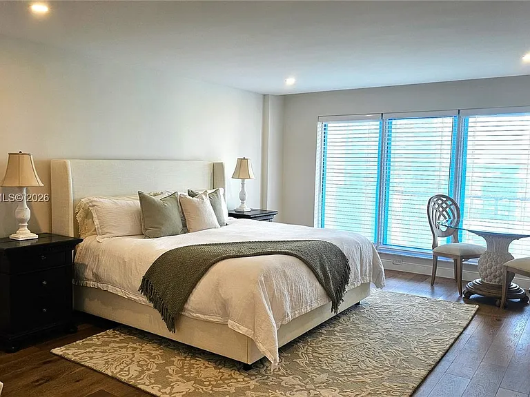 4001 N Ocean Blvd #702 — Photo 25