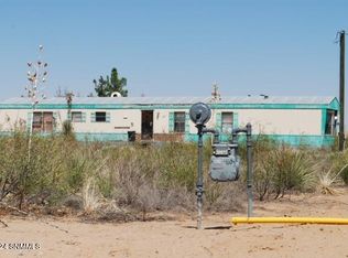 460 Luna Azul Dr, Chaparral, NM 88081