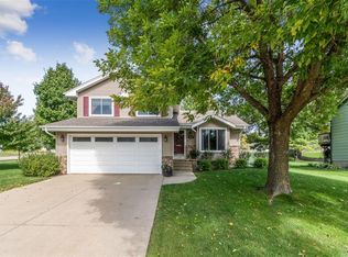 4630 Topaz Ave NW, Cedar Rapids, IA 52405