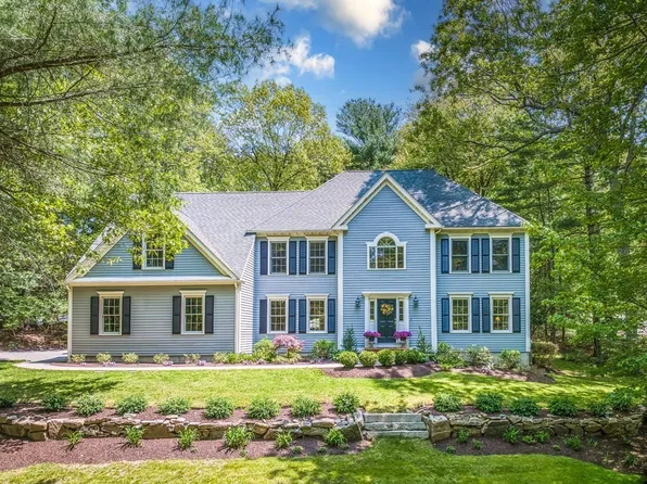 2 Edge Hill Rd, Hopkinton, MA 01748