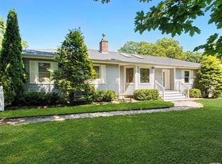 29 S Country Rd, Westhampton Beach, NY 11978