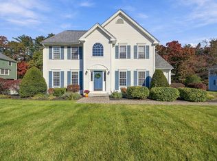 10 Ridgewood Rd, Plaistow, NH 03865