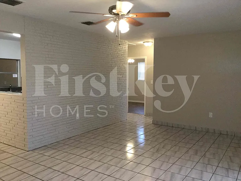 7925 Indigo St — Photo 6