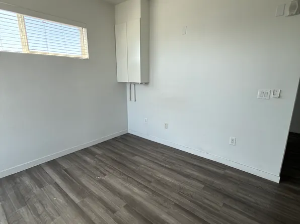 933 E Vernon Ave #2, Los Angeles, CA 90011