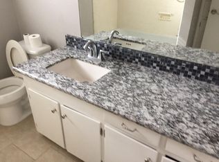 1302 Hollybrook Dr #A, Longview, TX 75605