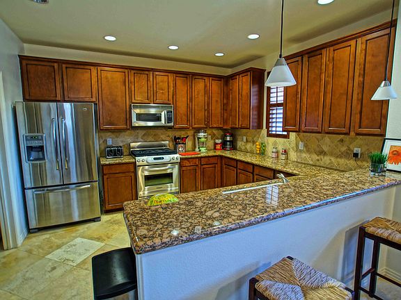 3rd image of 52202 Rosewood Ln