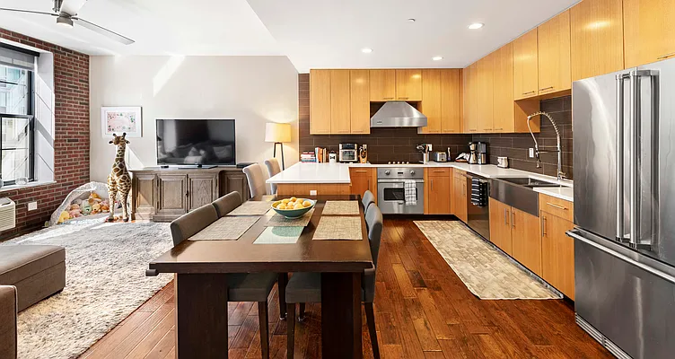 Sold by Nest Seekers International | media 2