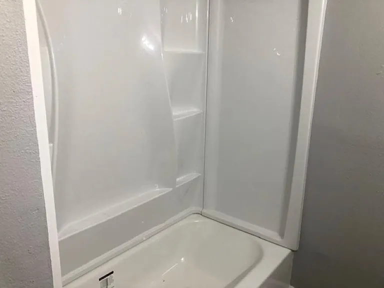 4725 Johnston Dr — Photo 3
