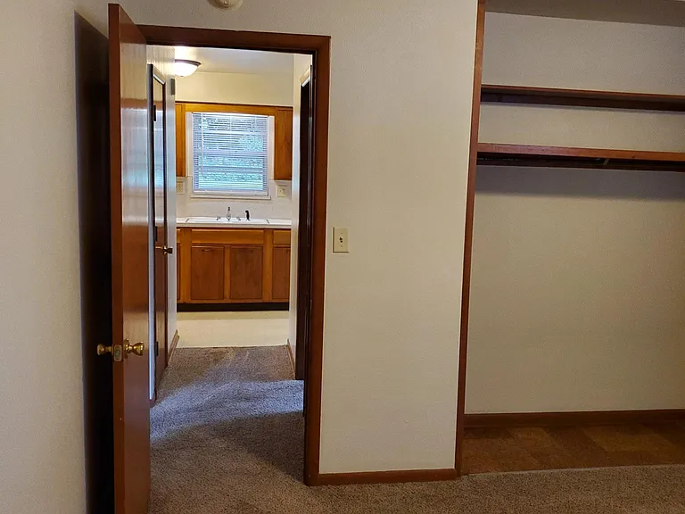 2648 Jenkins Ave SW — Photo 9