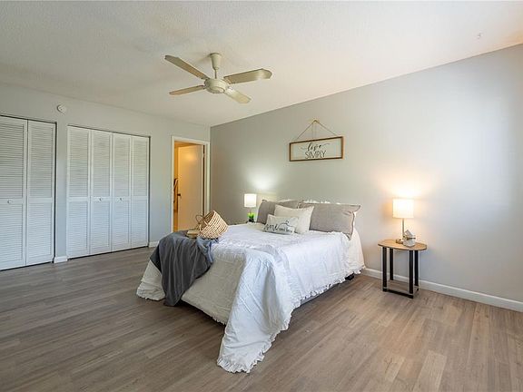4th image of 600 Fairways Cir #B