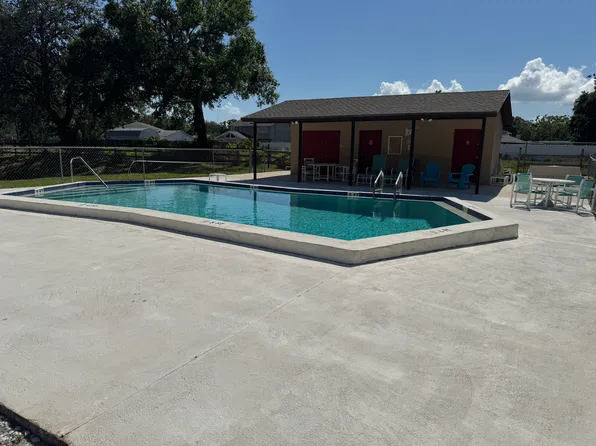 6213 Amaretto Ln, Tampa, FL 33634