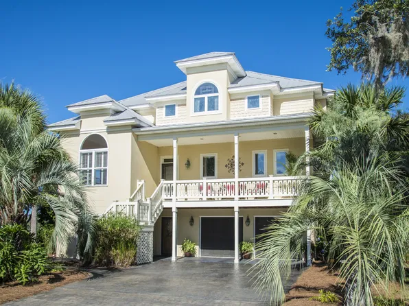 180 Sunrise Dr, Saint Simons Island, GA 31522