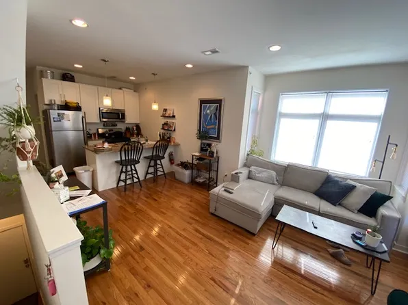 800 N 19th St #3, Philadelphia, PA 19130