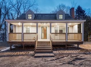 53 Pond St, Billerica, MA 01821