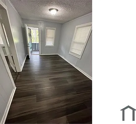 1480 W 26th St — Photo 16