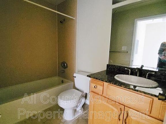 5th image of 10263 Gandy Blvd N APT 410