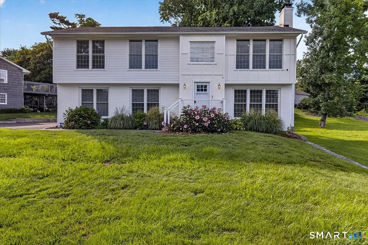3 bed, 3.0 bath, 1772 sqft, $4,700 — Photo 1