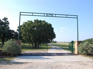 1304 Lawson Rd, Bellevue, TX 76228