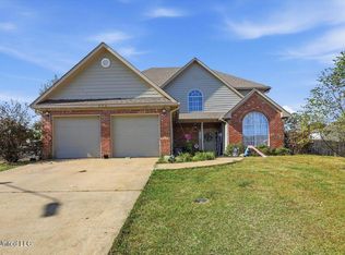204 Lyle Cir, Brandon, MS 39042