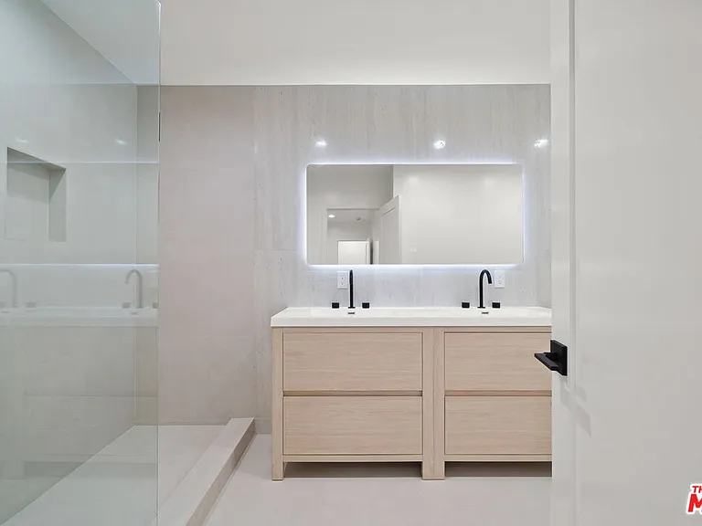 1201 Ohio Ave #3 — Photo 16