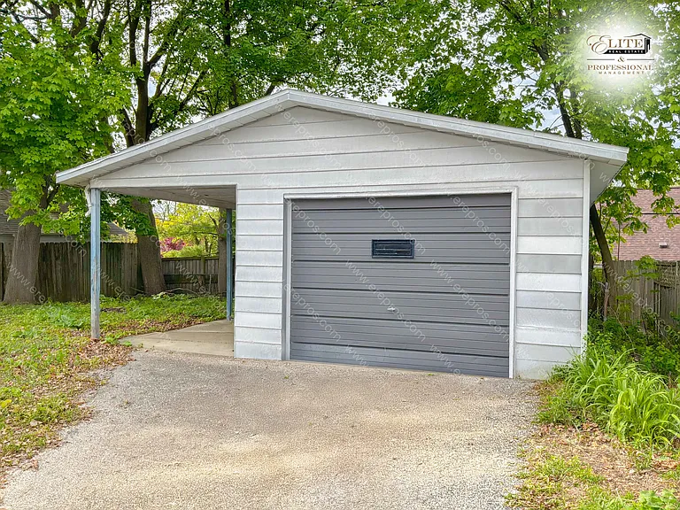 2515 Bagley St — Photo 24