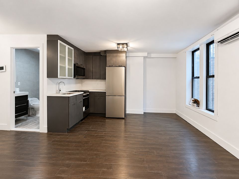 1st image of 805 Quincy St #1